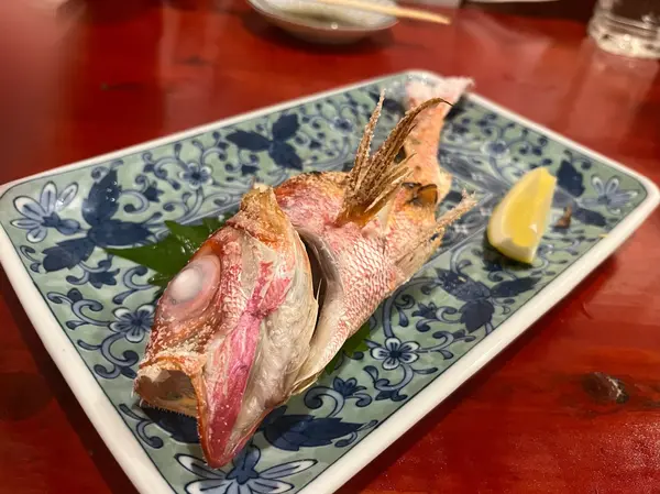 魚は日によって獲れたものを提供されているそうな