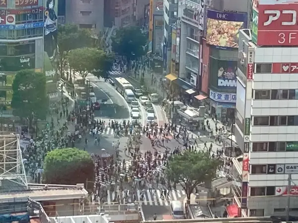 スクランブル交差点