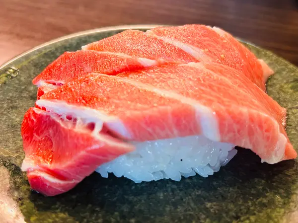 中トロも食べ応えが凄い