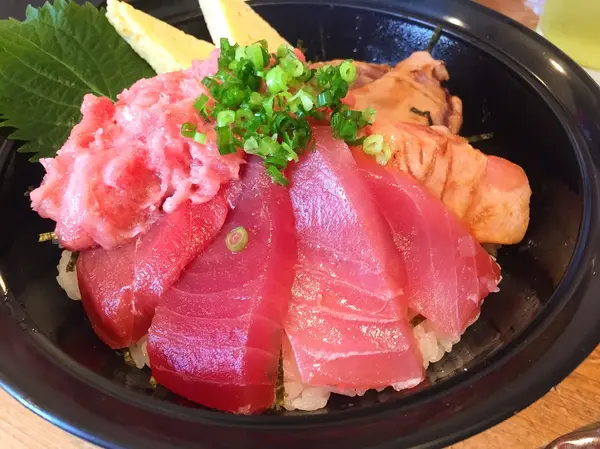 鮪のまかない丼