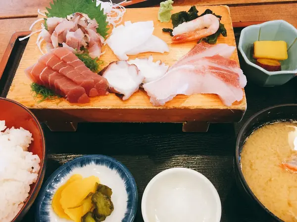 お刺身定食