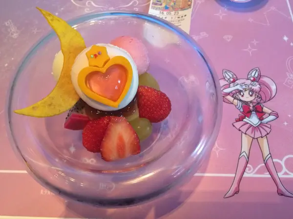 ちびうさの何かコンパクト的なやつ。