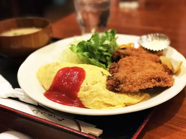 オムドラカキフライ