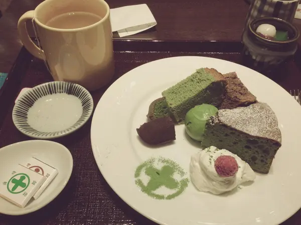 抹茶のシフォンケーキ！