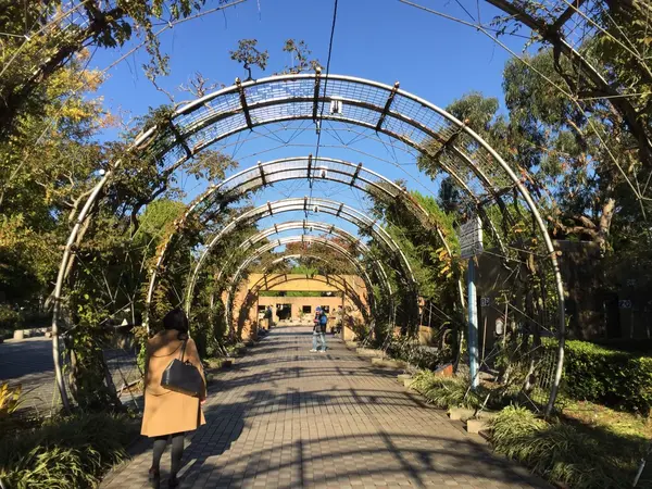 山下公園入り口
