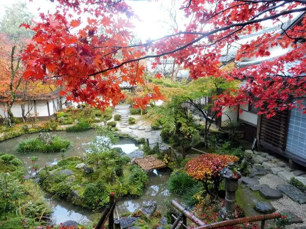 庭園”蓬莱庭”