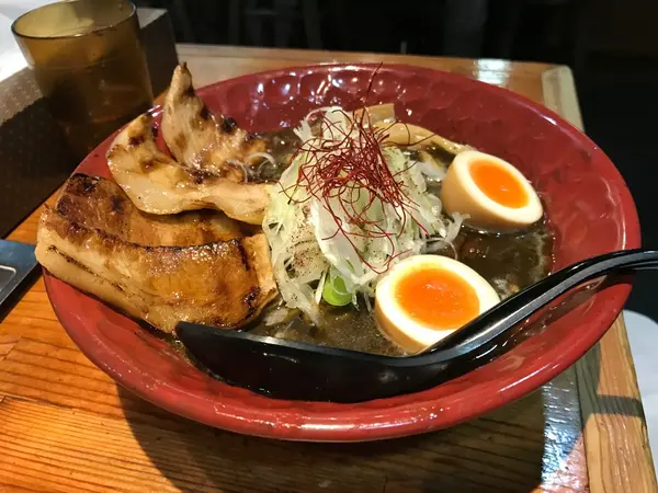 黒味噌ラーメン