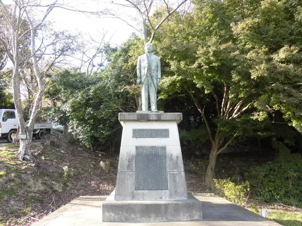 山崎善吾