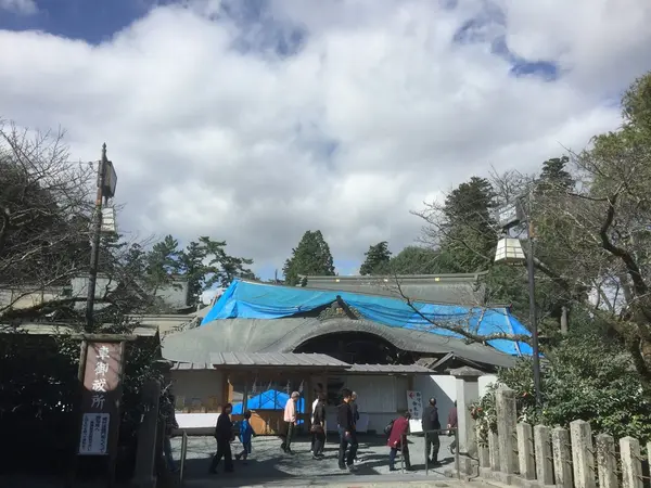 楼門の前から