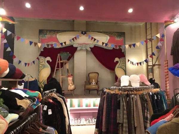 お店のなかのインテリア