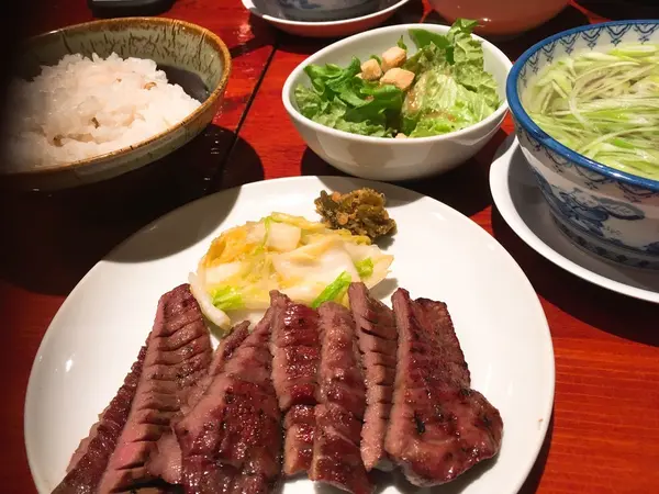 牛タン定食4枚
