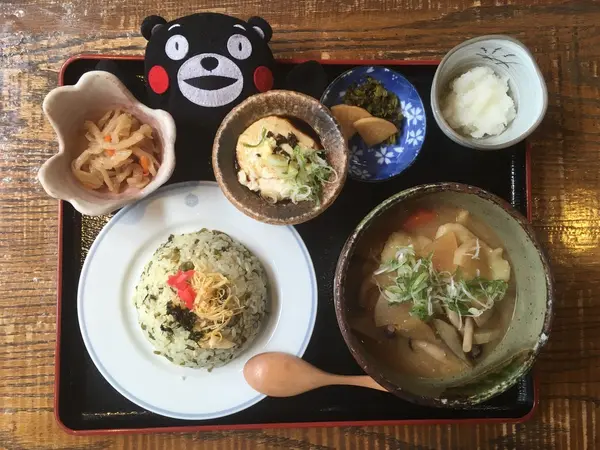 看板メニューの田舎御膳だモン☆