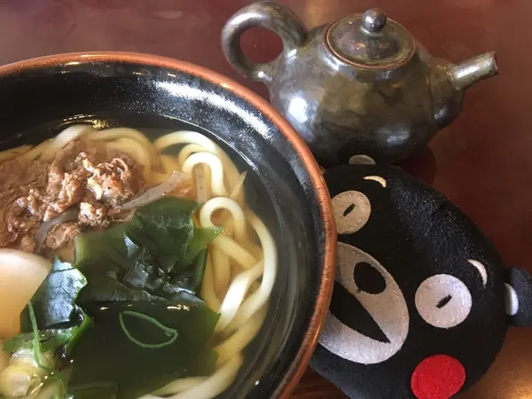 出汁の効いた田舎うどんだモン☆