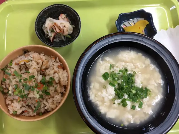沖縄のごはん。
