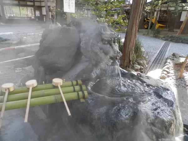 手水社ならぬ「手温泉舎」⁉︎