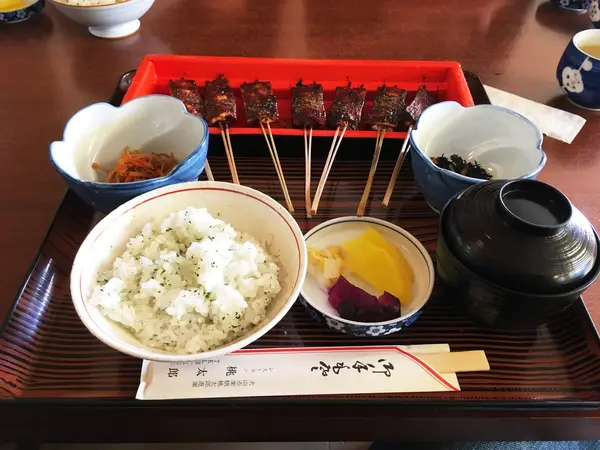 レストラン桃太郎
