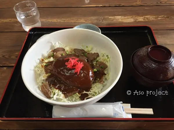 赤牛の欲張り丼
