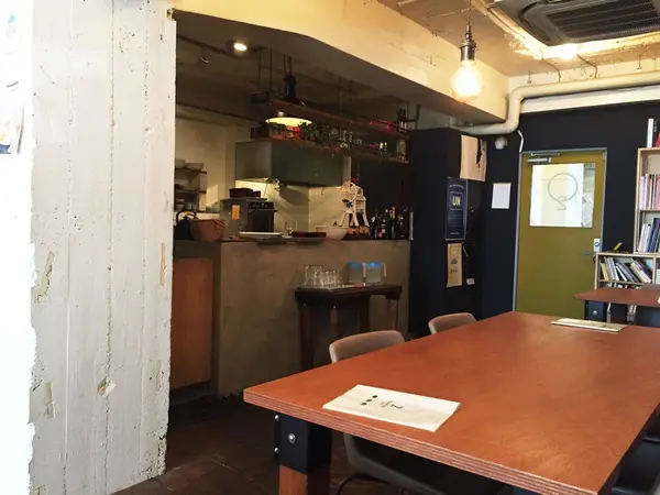 作業場っぽい店内