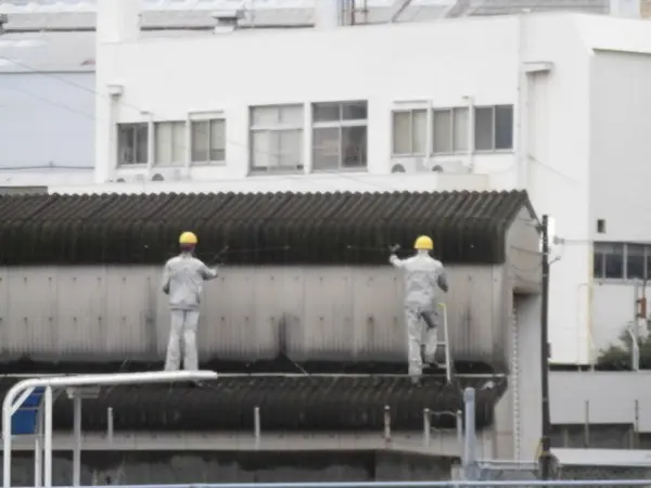 その働く姿は・・・