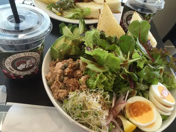 サラダランチ