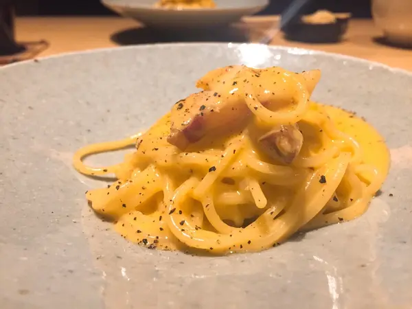 締めは本格的カルボナーラ！