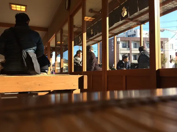 店内は畳の席で、ほっこりします☺