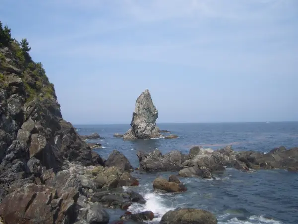 上立神岩