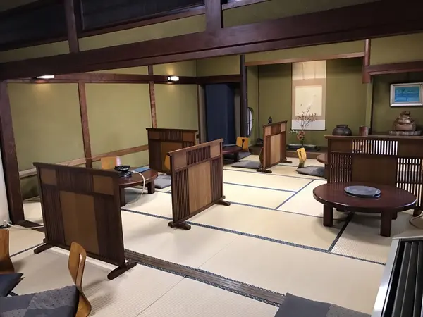 広間