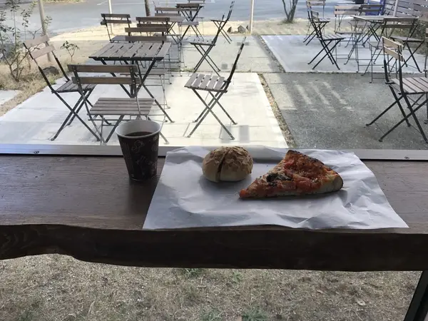 100円コーヒーをガーデンビューで！