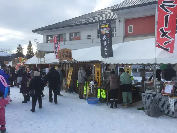 メイン会場には屋台がたくさん