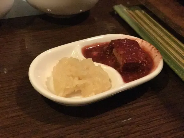 ニンニクと豆腐よう