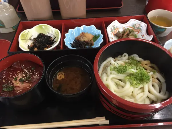 伊勢うどん