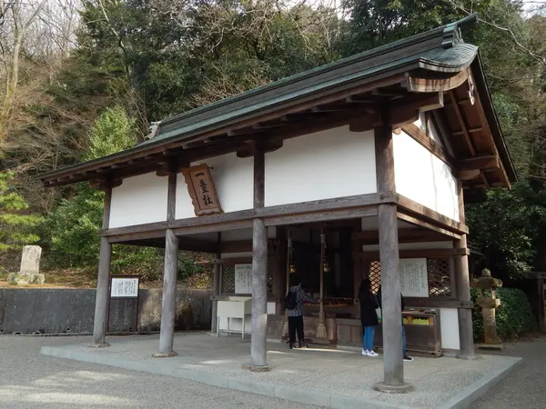 学問と芸能の神様「一童社」