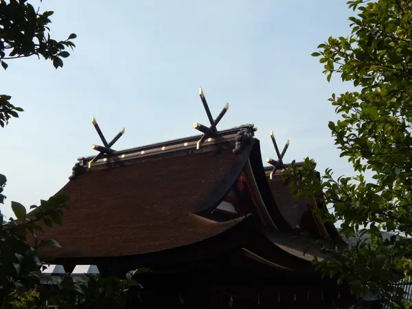 国宝の本殿と拝殿