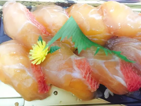 キンメダイ島寿司