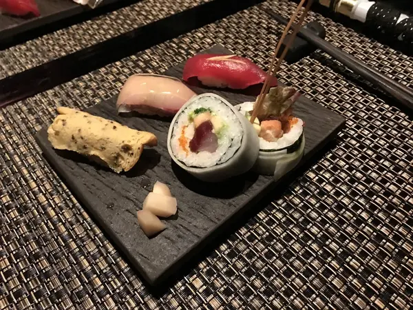 大人寿司