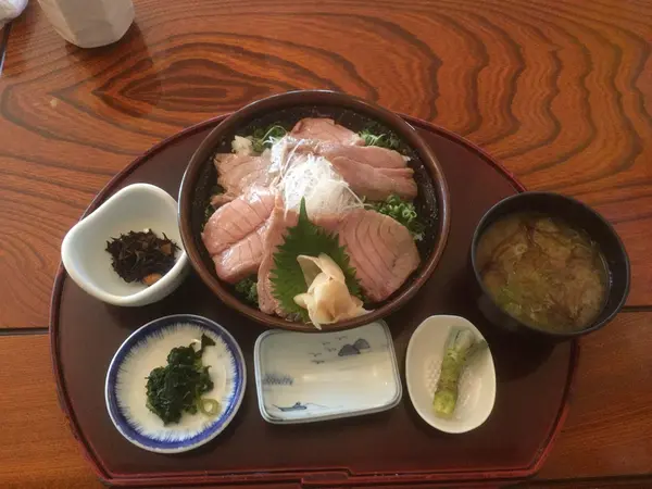 頭トロ丼