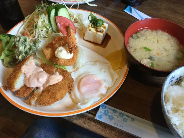 ランチセット（白身魚のフライ）