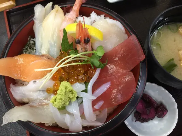 海鮮丼