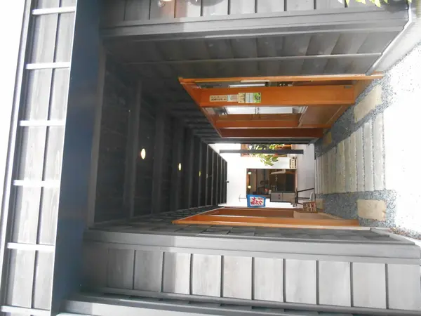 この奥にもカフェが…！！