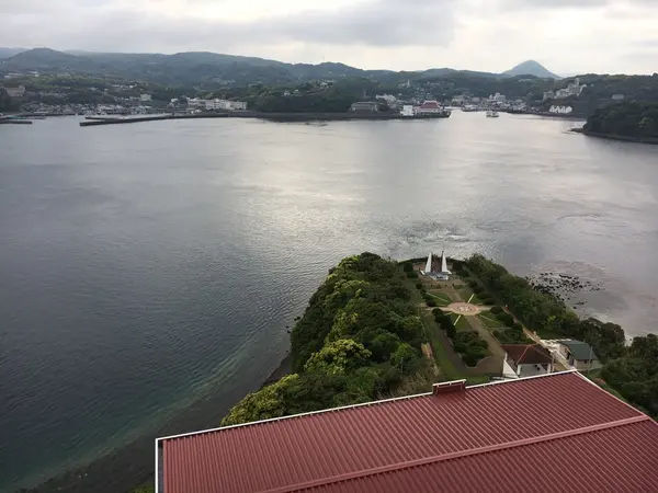 対岸