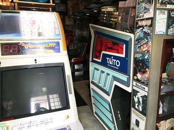 所狭し