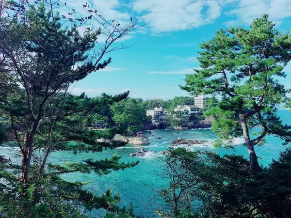 六角堂を撮るなら、近くにある岬公園からがオススメ