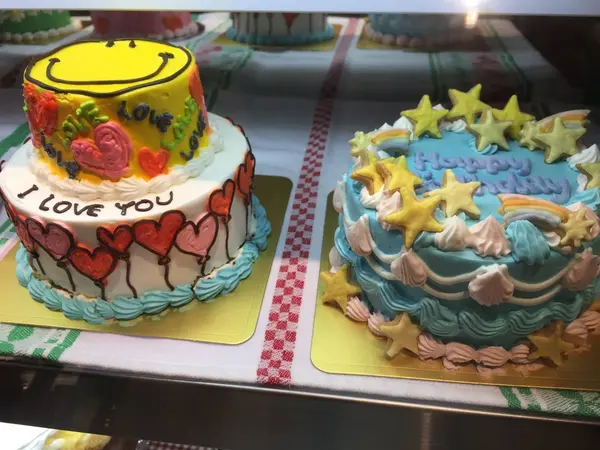 かわいいケーキも売ってた🍰