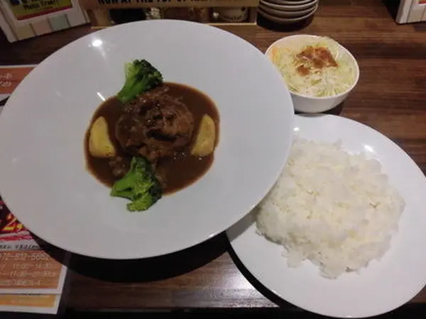 ビーフシチューハンバーグ