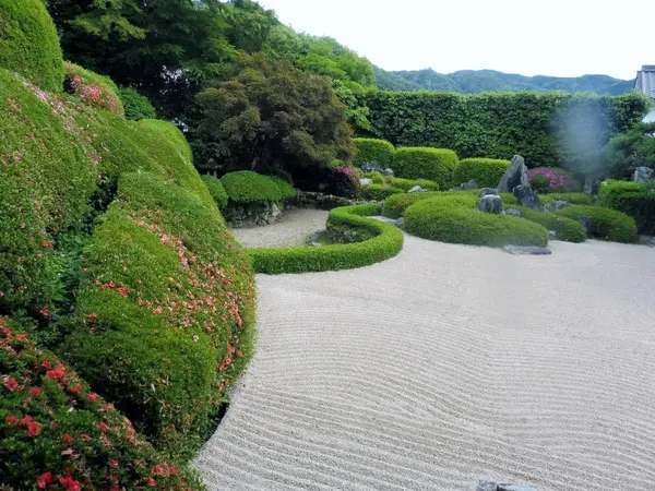 若き日の遠州作の庭園です。