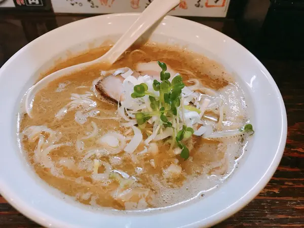 濃厚煮干ラーメン