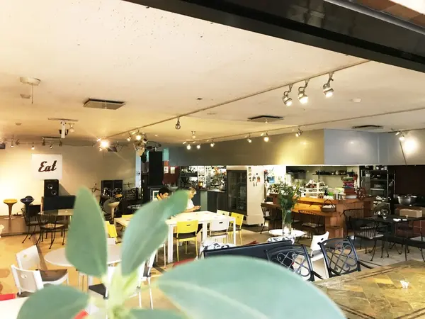 開放的なの店内