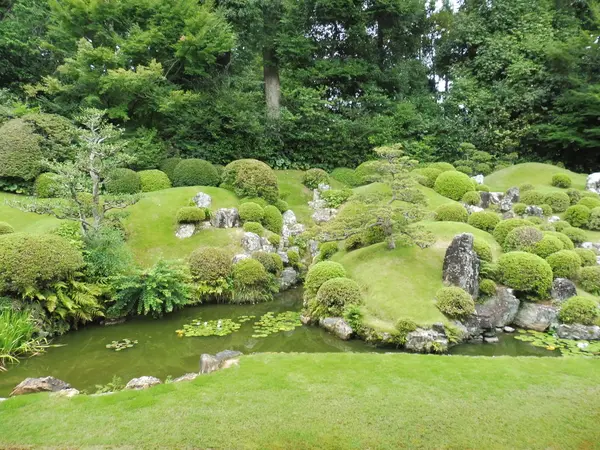 庭園