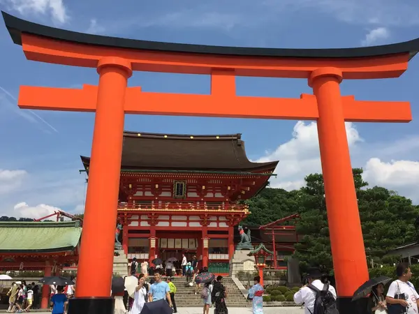 正門